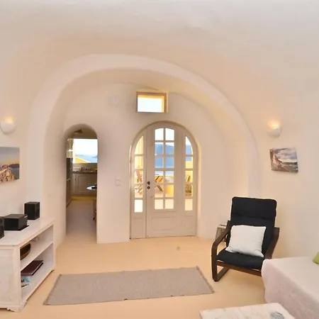 Holiday home Just Blue Oia (Santorini)